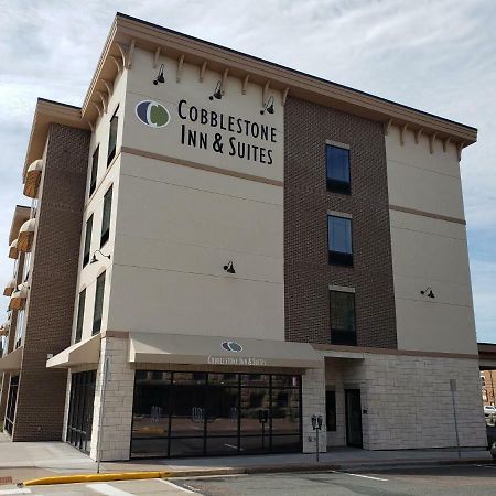 Cobblestone Inn & Suites - Menomonie/Uw-Stout Exterior foto